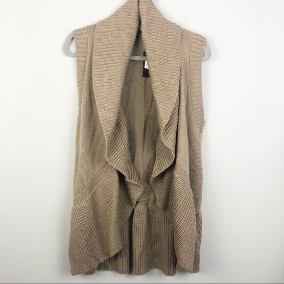 JANICE | NEW Tan Sweater Open Vest Wavy Hem Women’s One Size Fits Most - Picture 1 of 7